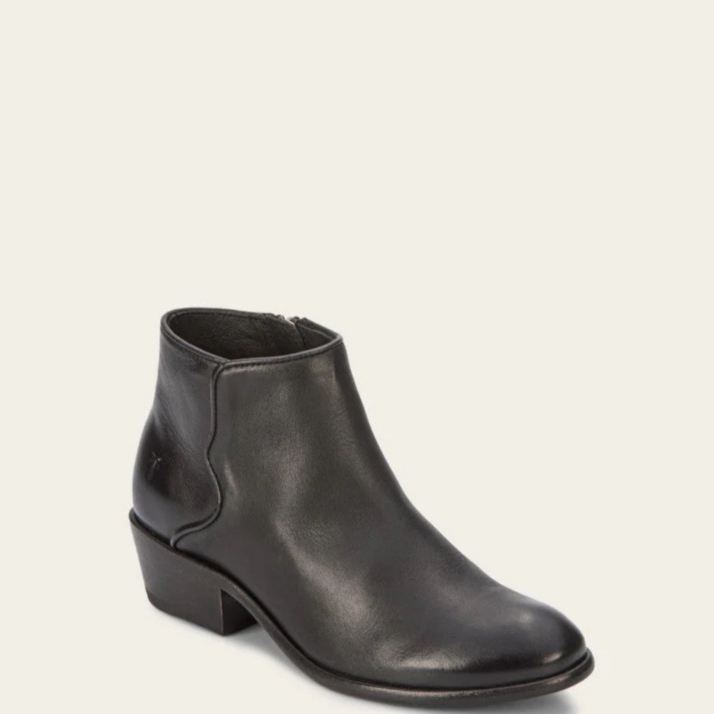 Frye Carson Piping Bootie 7.5